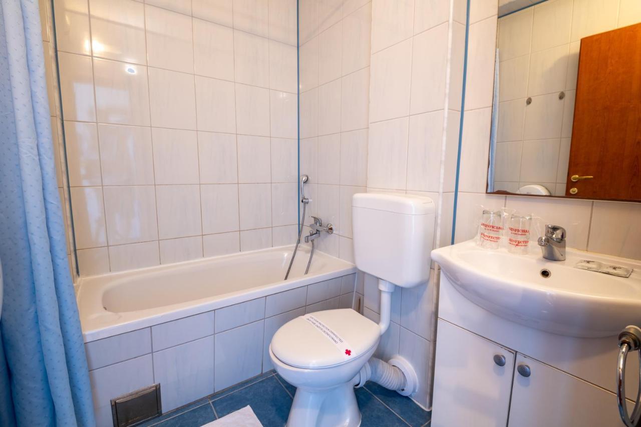נאום Motel Jadranka מראה חיצוני תמונה