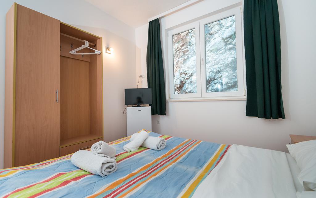 נאום Motel Jadranka מראה חיצוני תמונה